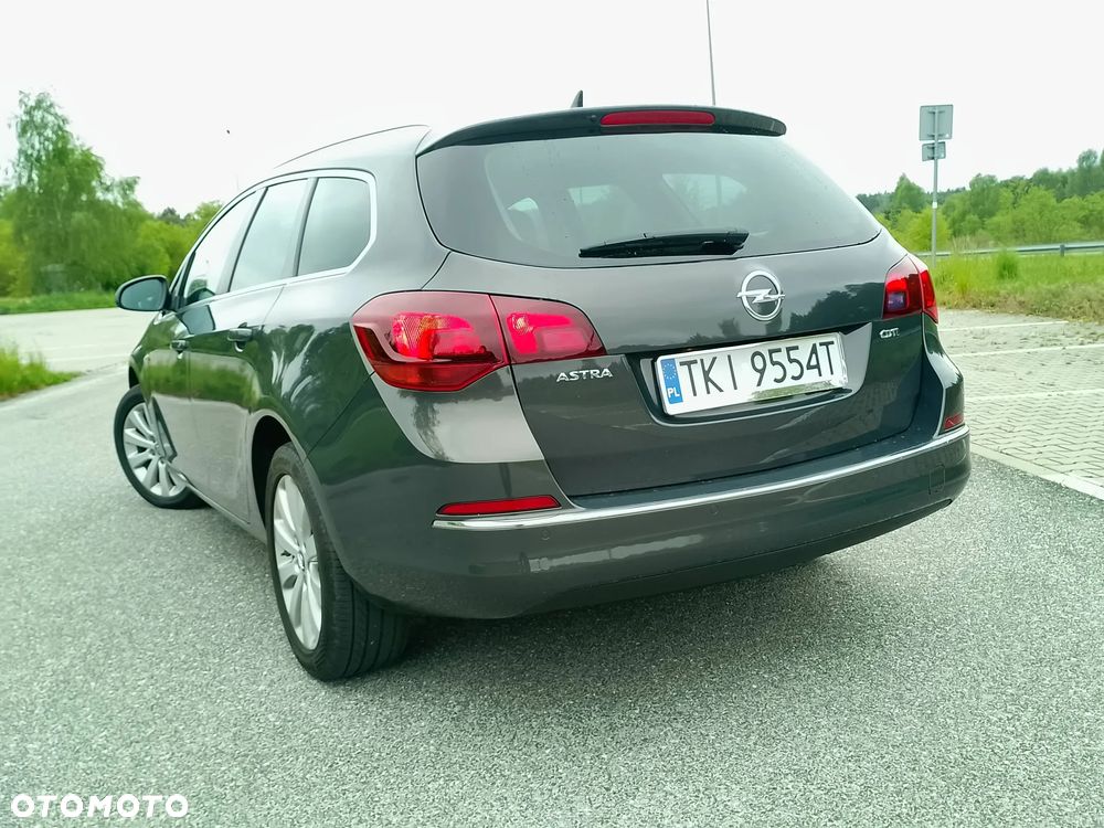 Opel Astra 1.6 CDTI DPF ecoFLEX TourerStart/Stop Exklusiv - 2