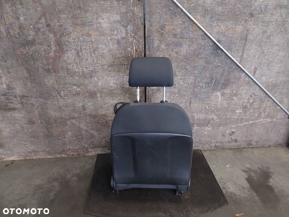 FOTEL LEWY PRZÓD 3D AUDI A3 8P HB 3D - 11