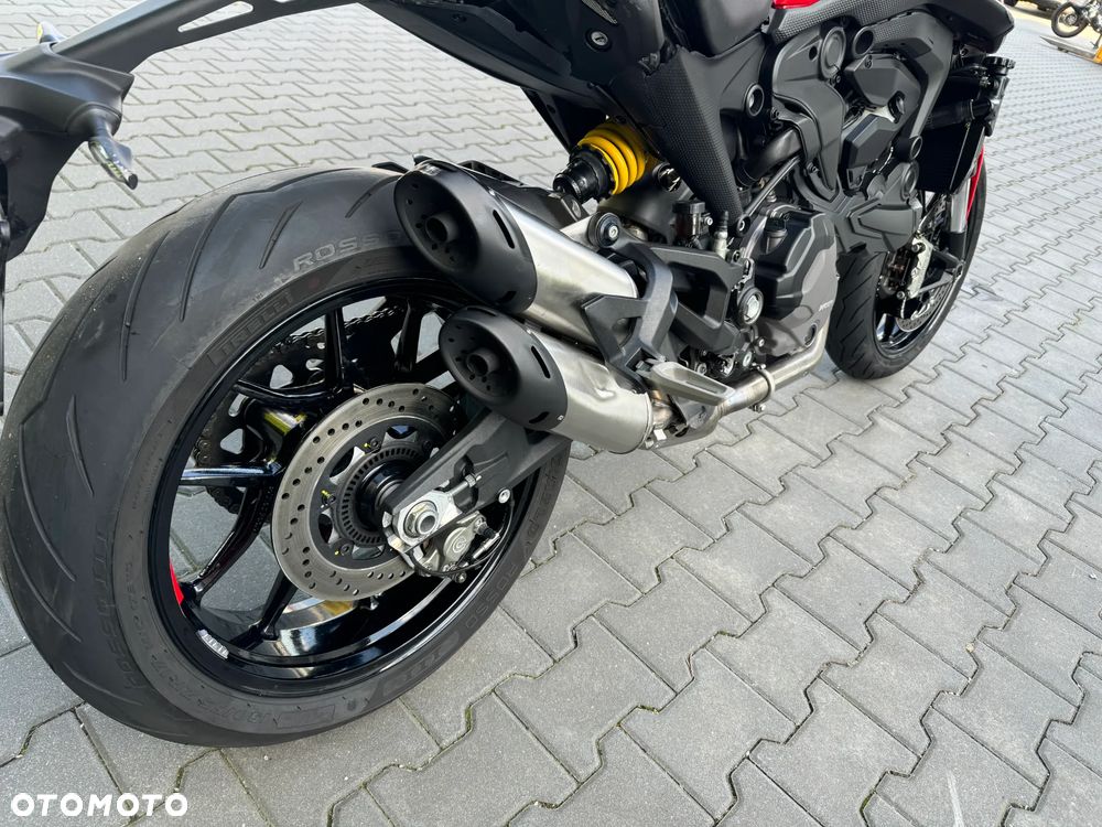 Ducati Monster - 24