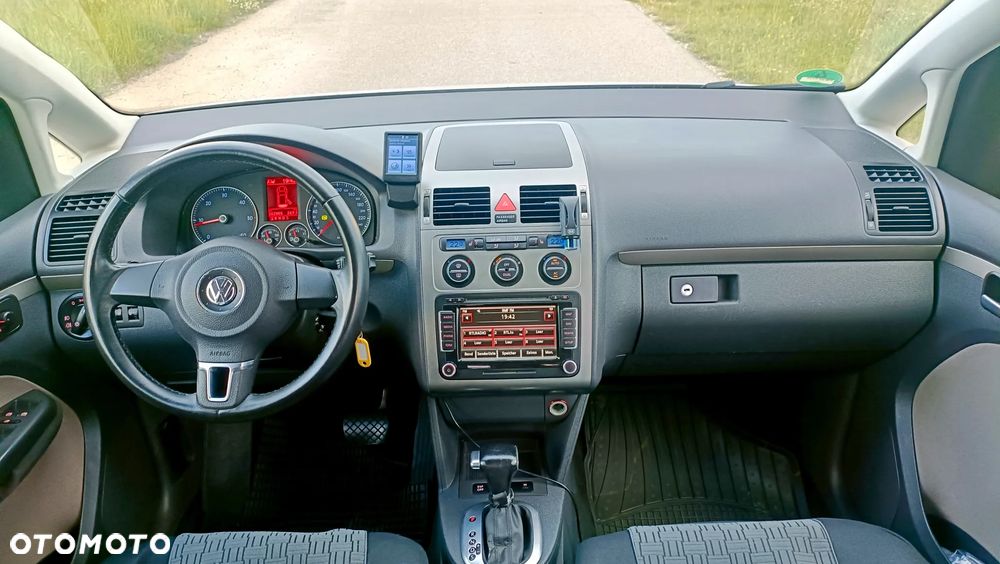 Volkswagen Touran 2.0 TDI DPF DSG Cross - 7