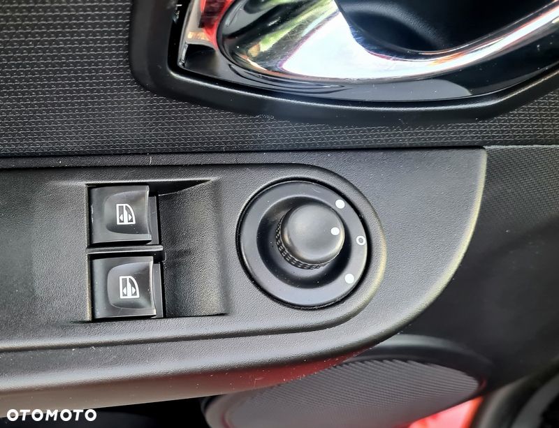 Renault Clio 1.2 16V 75 Expression - 25