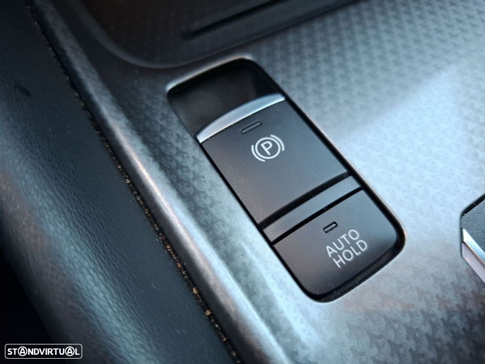 Nissan Qashqai 1.3 DIG-T Advance Xtronic - 23