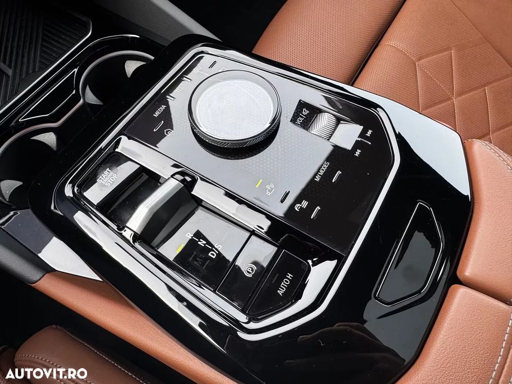 BMW Seria 5 550e xDrive Aut. - 21