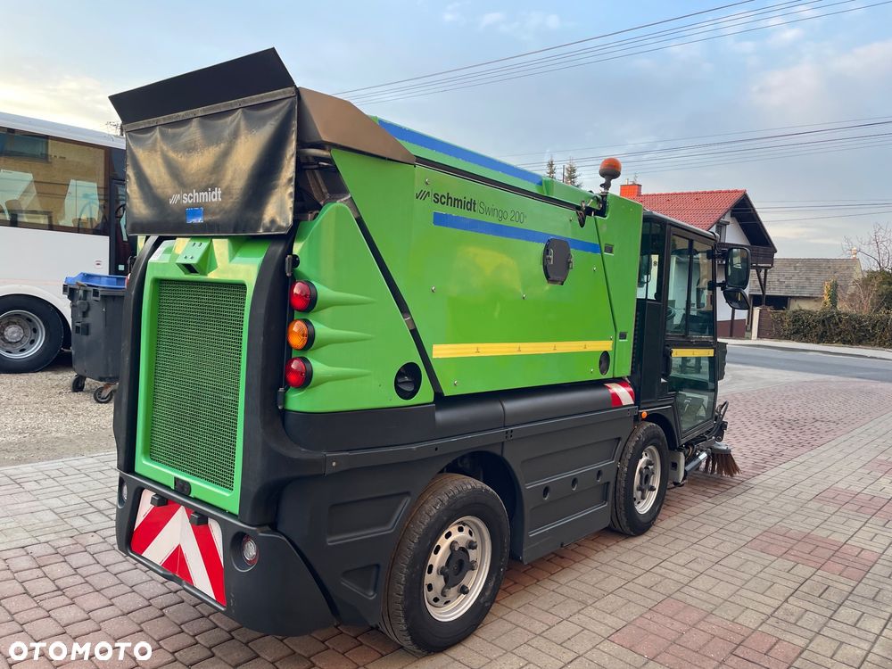 Schmidt Swingo Compact CS 256   200 + Zamiatarka drogowa  zamiatarka chodnikowa uliczna  Swingo 200 +    Super stan 2019 rok - 7