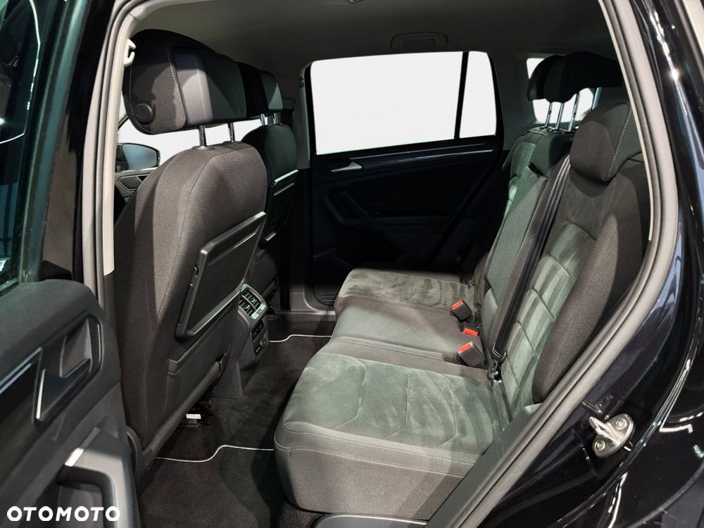 Volkswagen Tiguan - 16