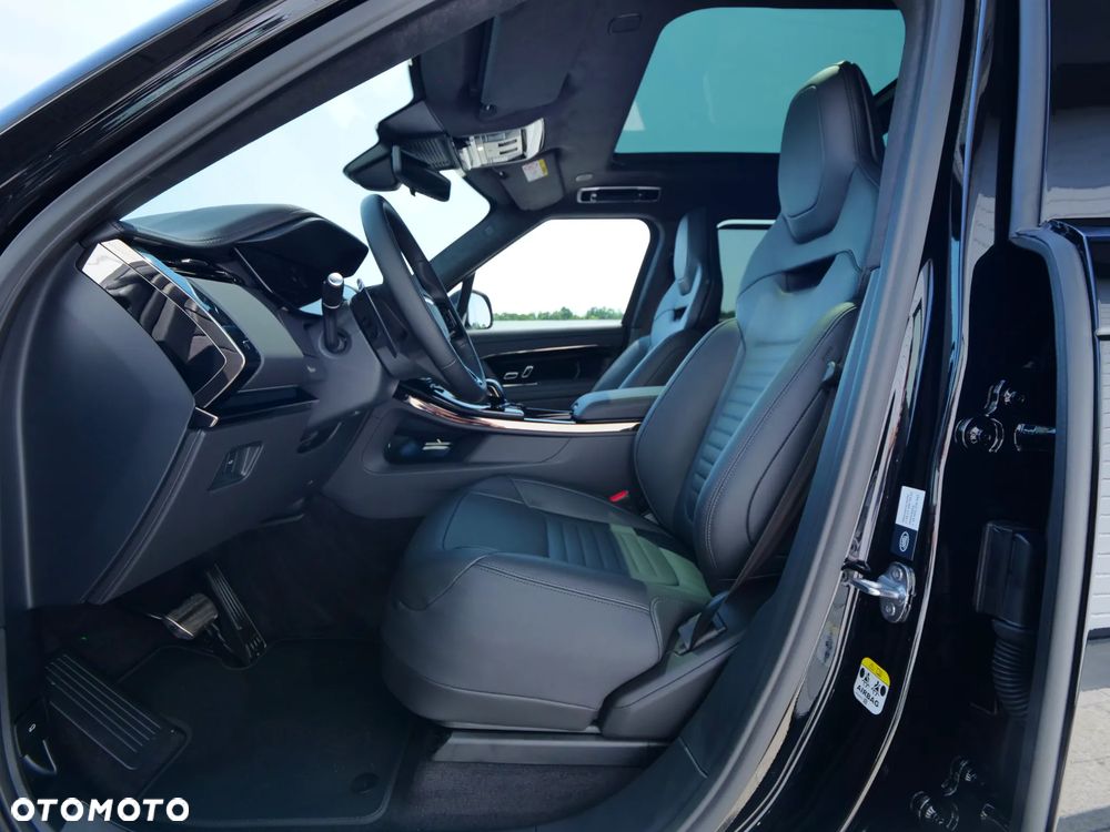 Land Rover Range Rover Sport - 24