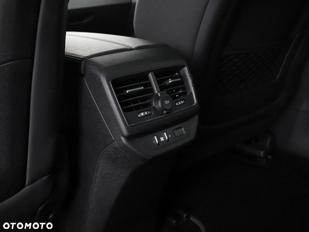 Peugeot 5008 2.0 BlueHDi Allure S&S EAT8 - 41