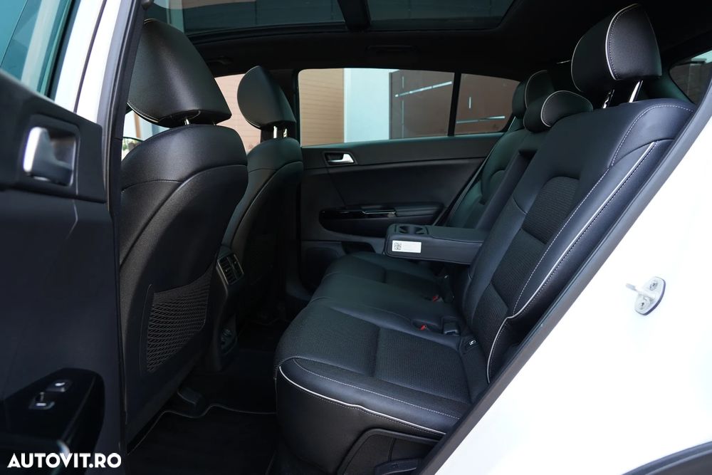 Kia Sportage 2,0 CRDI AWD Aut. GT Line - 7