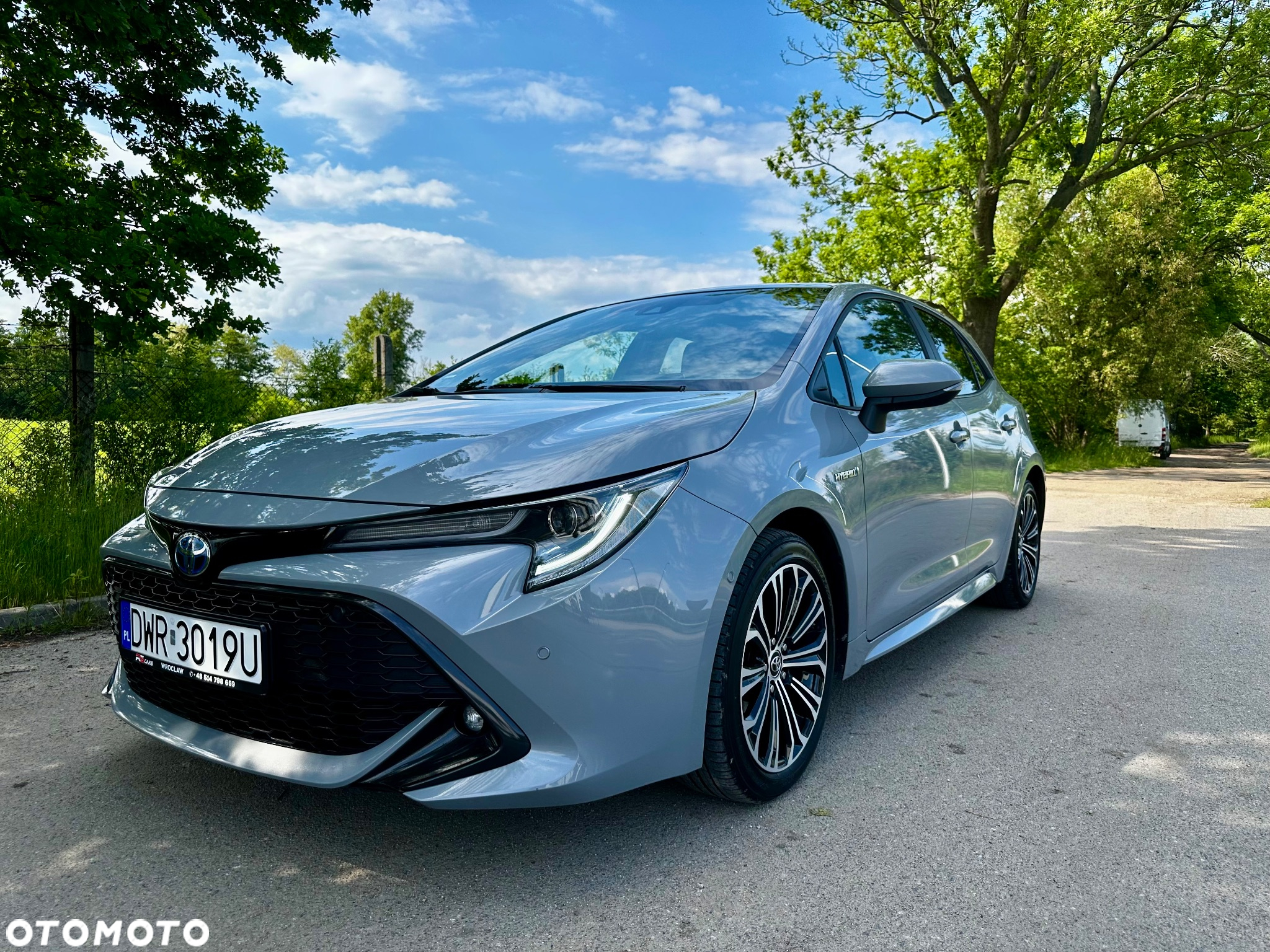 Toyota Corolla 2.0 Hybrid Style - 12