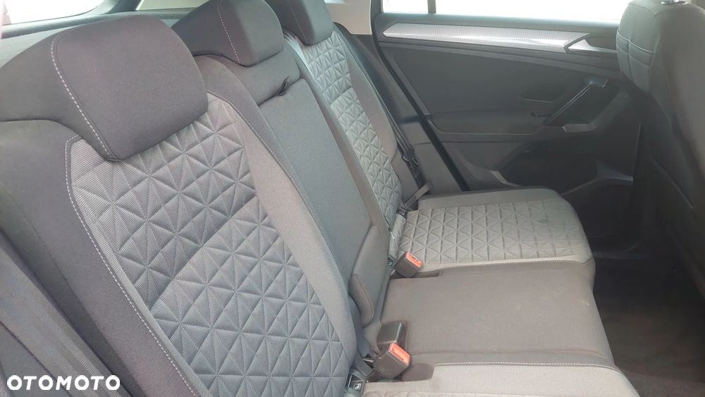 Volkswagen Tiguan - 25