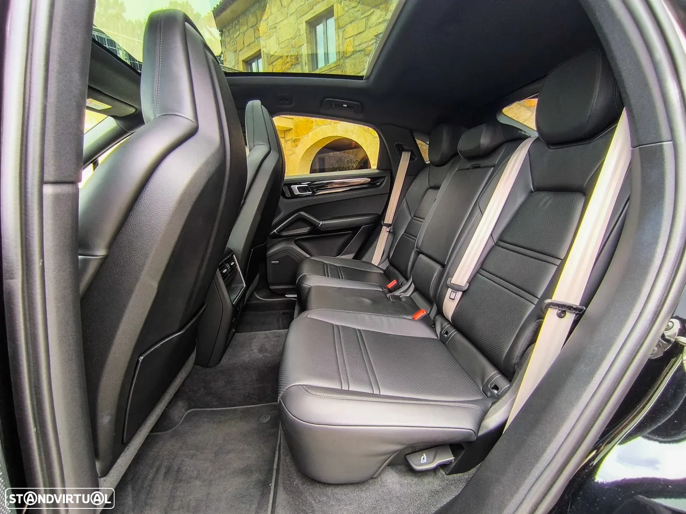 Porsche Cayenne Coupé E-Hybrid Platinum Edition - 22