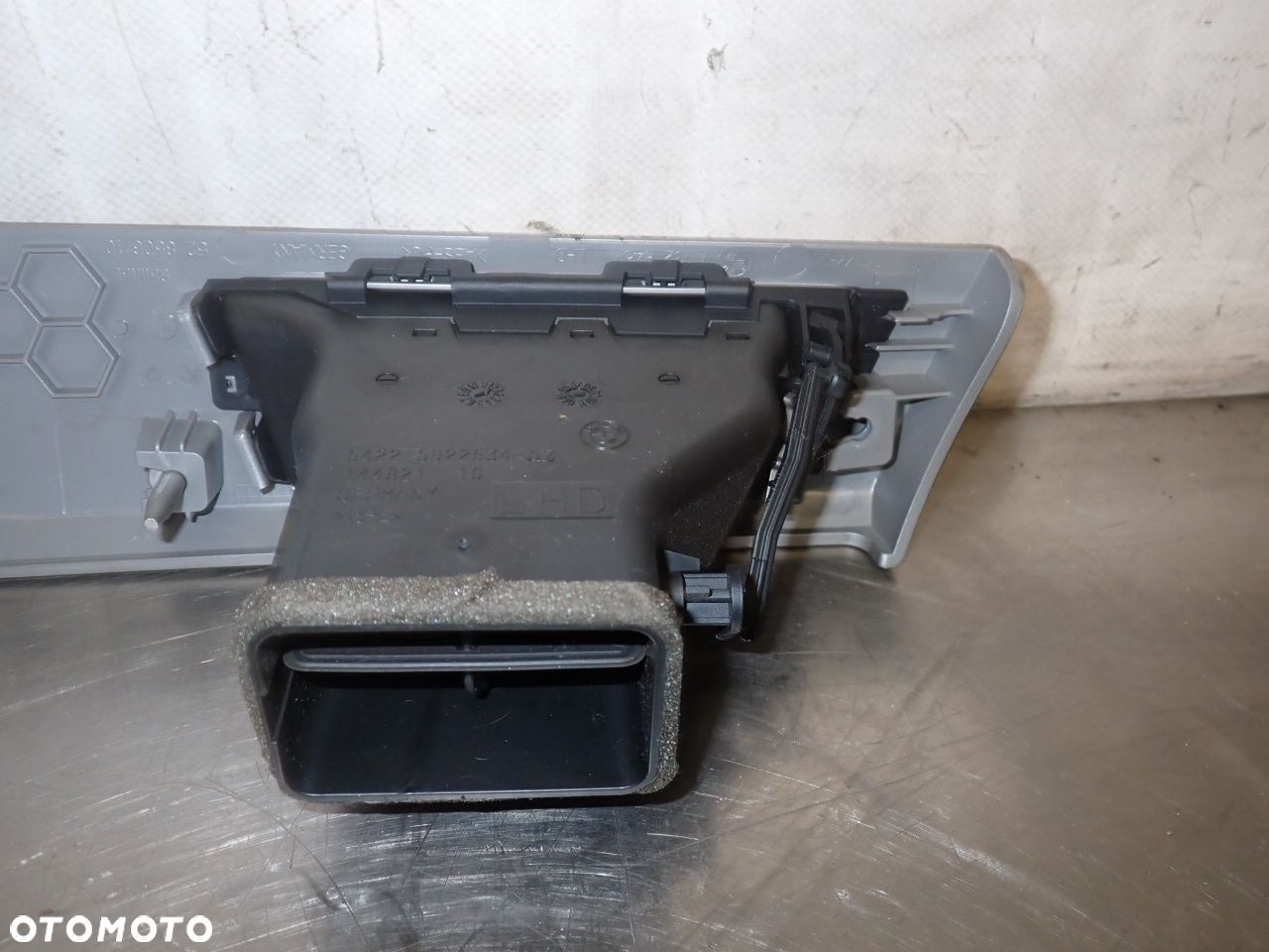 DEKOR KONSOLI KRATKA NAWIEWU BMW E90 320I 6924082A  7132845 - 6
