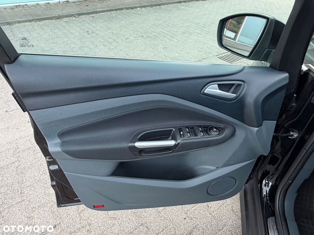 Ford C-MAX 2.0 TDCi Titanium - 19