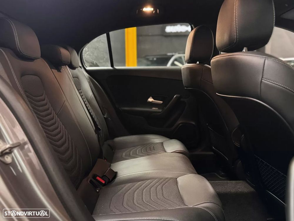 Mercedes-Benz A 250 e Style Plus - 22