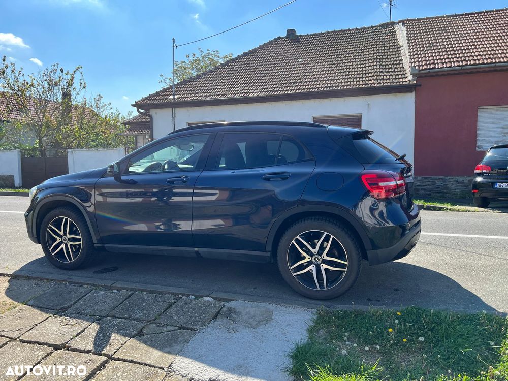 Mercedes-Benz GLA - 3