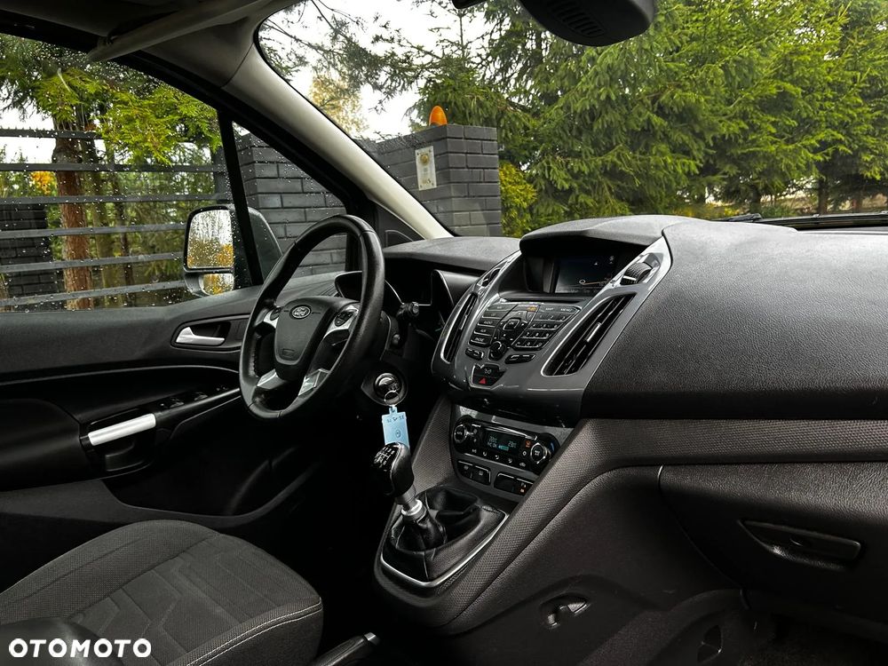 Ford Tourneo Connect Grand - 20
