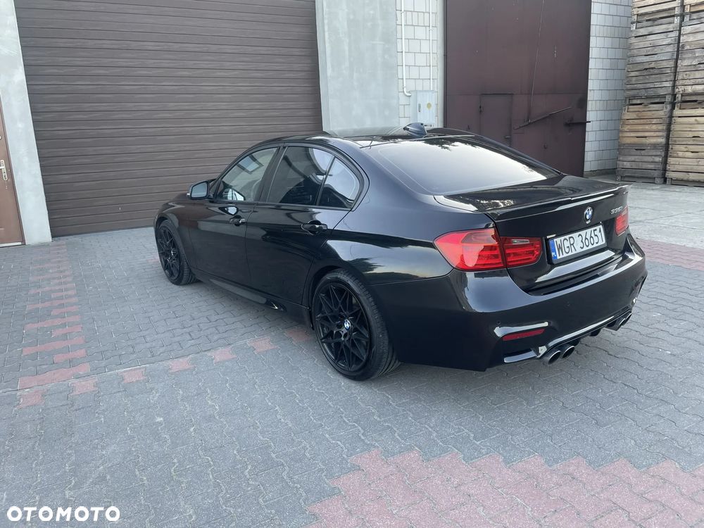BMW Seria 3 335i Sport Line - 4