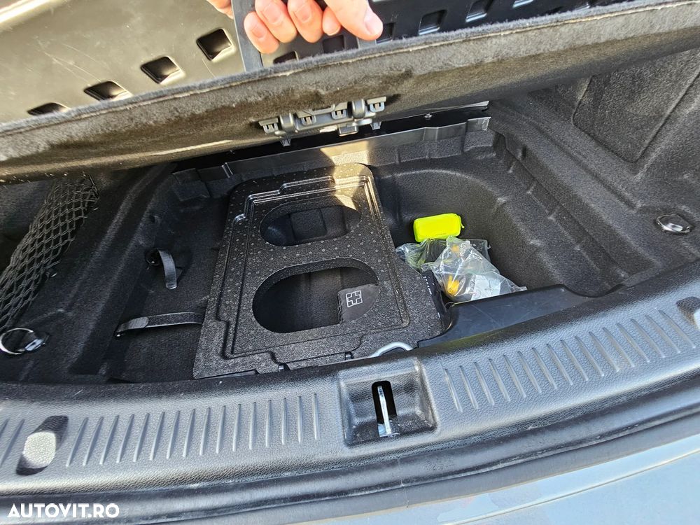 Mercedes-Benz E - 15