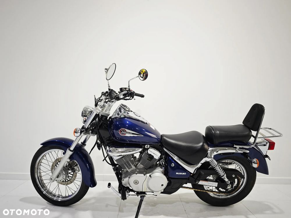 Suzuki Intruder - 4