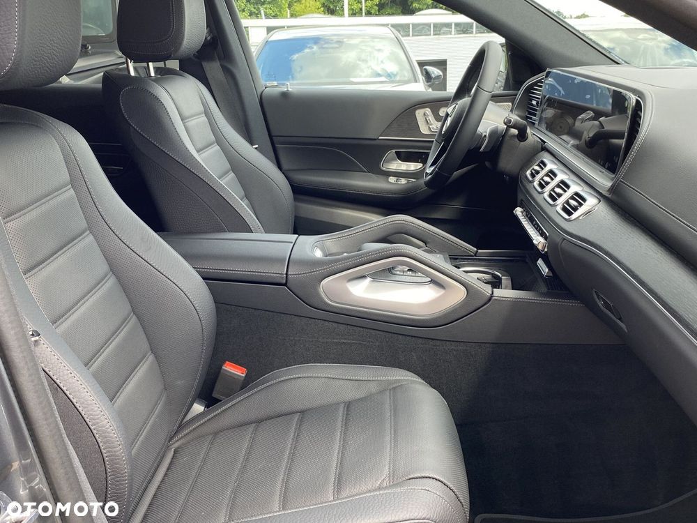 Mercedes-Benz GLE - 25