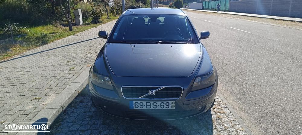 Volvo S40 - 1