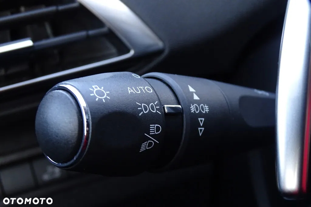 Peugeot 5008 2.0 BlueHDI Crossway S&S EAT8 - 32