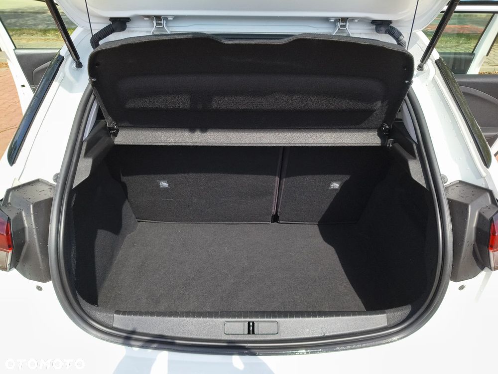 Opel Corsa 1.2 Business S&S - 19