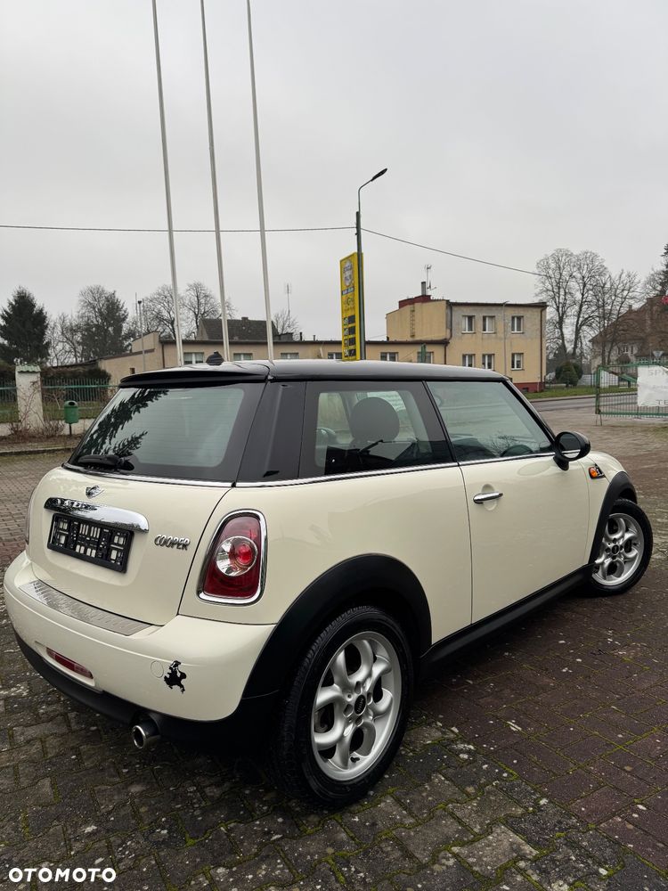 MINI Cooper Green Park - 4