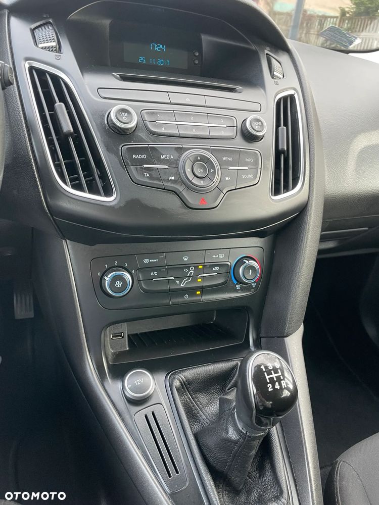 Ford Focus 1.6 Trend - 9