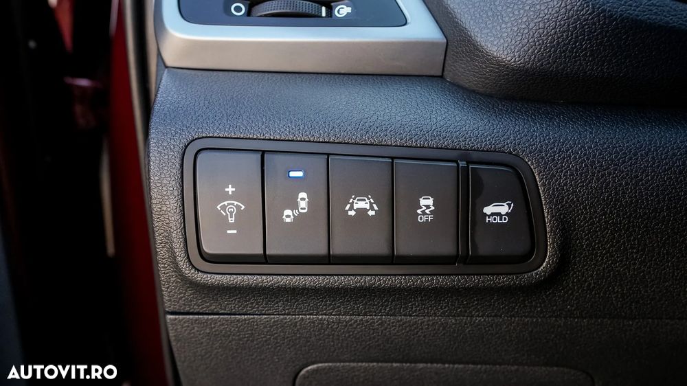 Hyundai Tucson 2.0 CRDI 4WD 6AT Luxury+ - 26