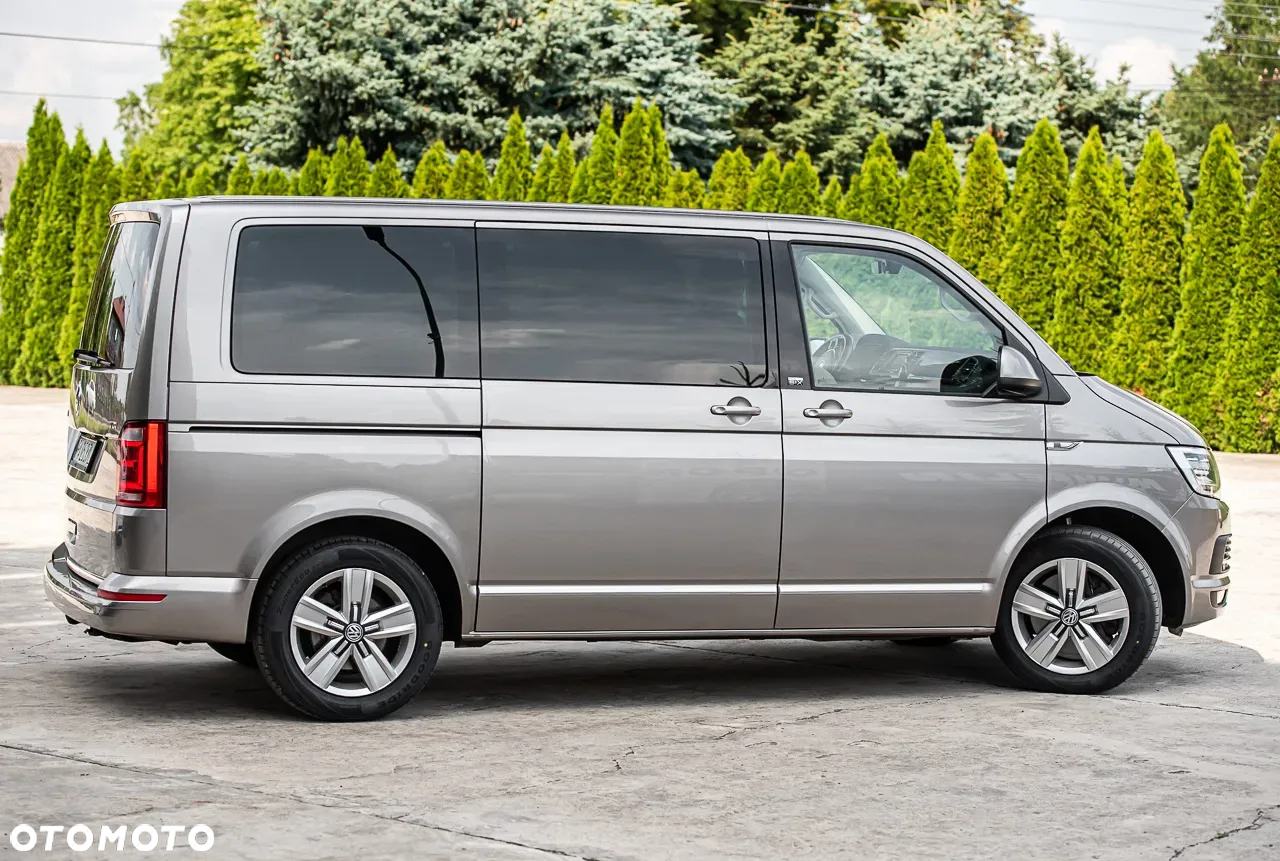 Volkswagen Multivan - 10