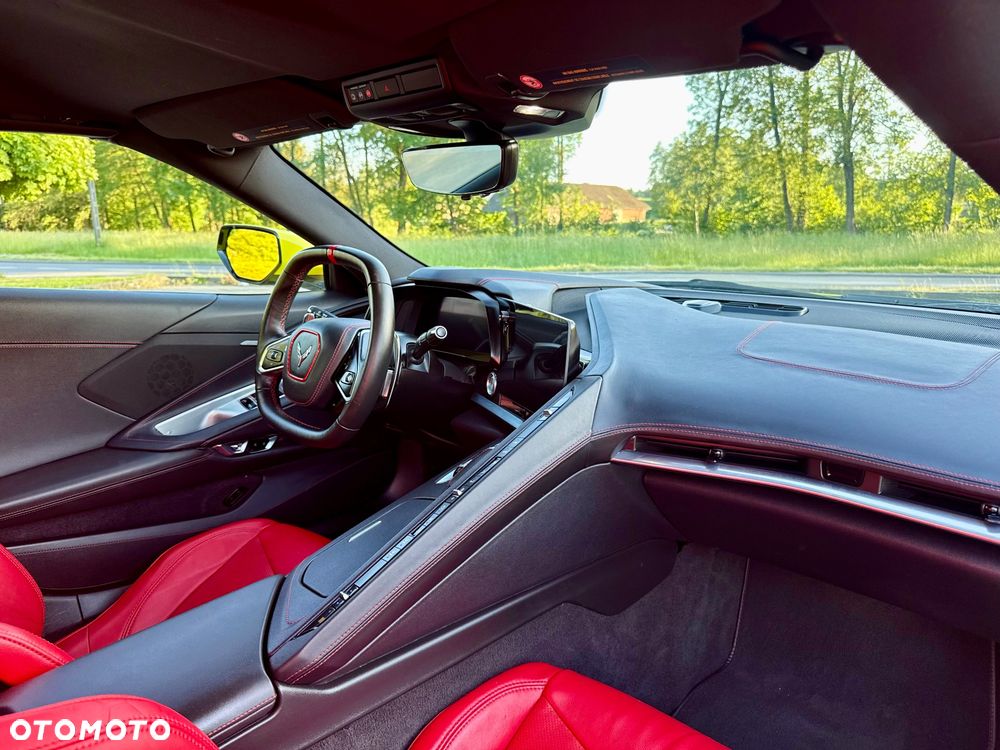 Chevrolet Corvette - 10