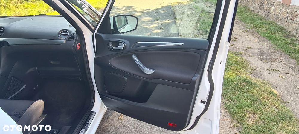 Ford Galaxy 2.0 TDCi Titanium - 38