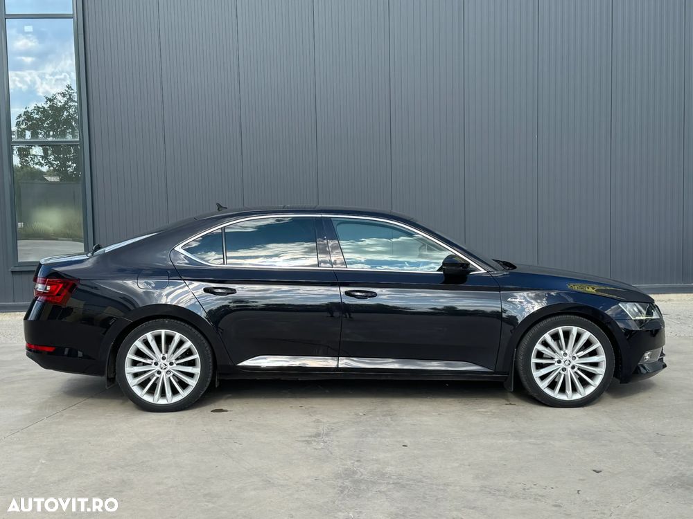 Skoda Superb 2.0 TDI DSG Laurin & Klement - 10