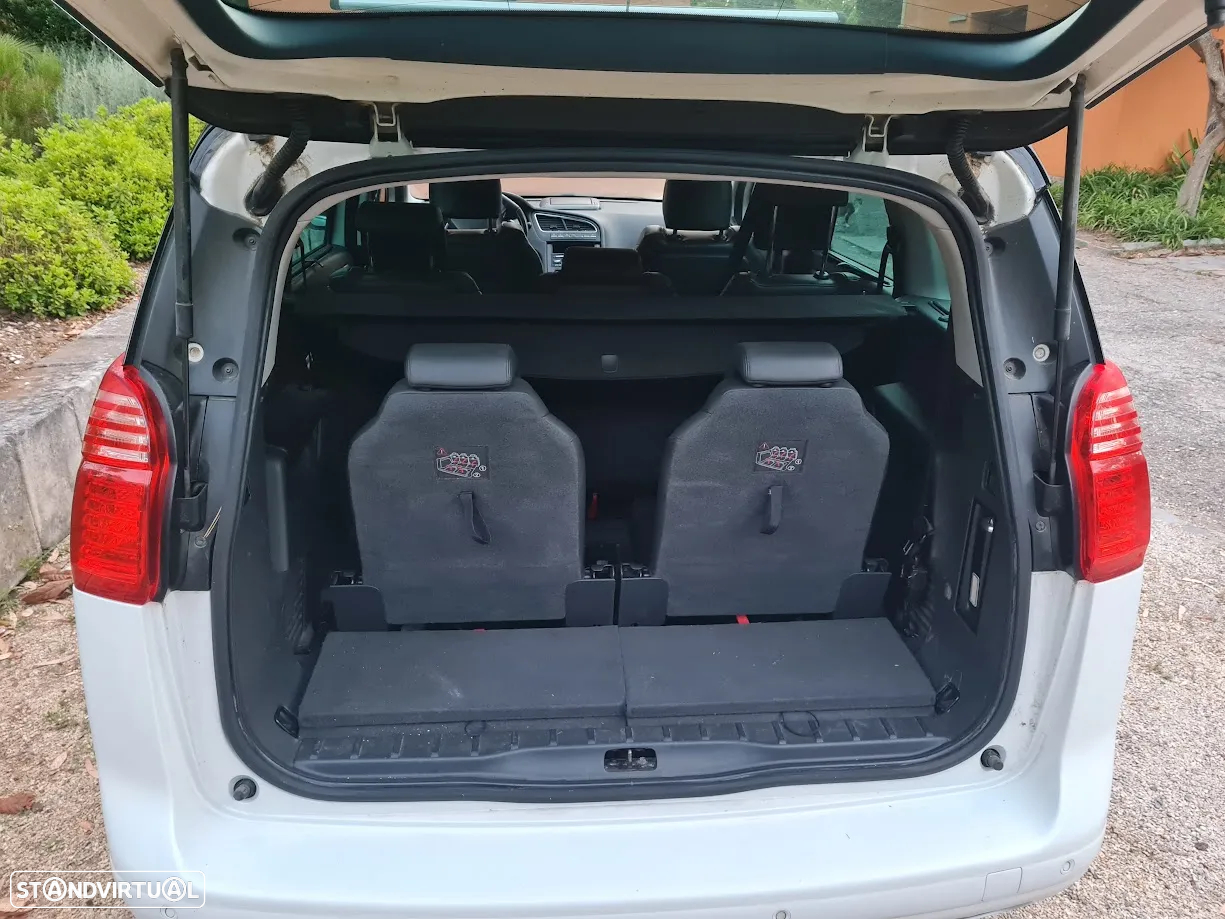 Peugeot 5008 - 14