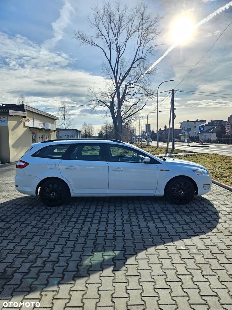 Ford Mondeo 2.0 TDCi Ghia - 4