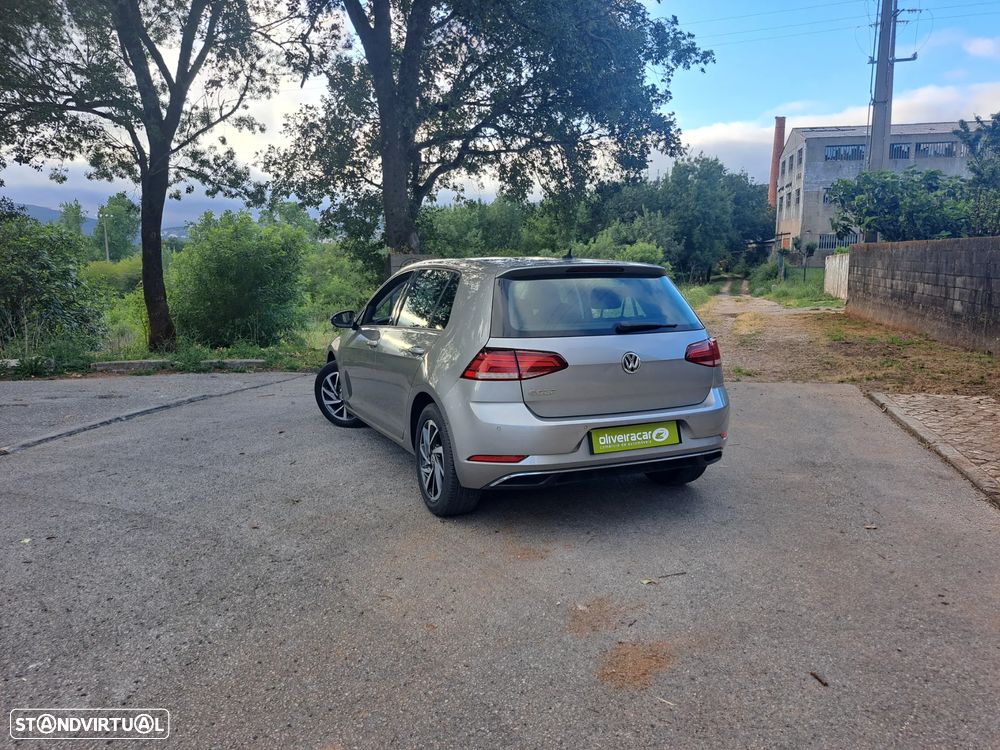 VW Golf 2.0 TDI DSG Sound - 30