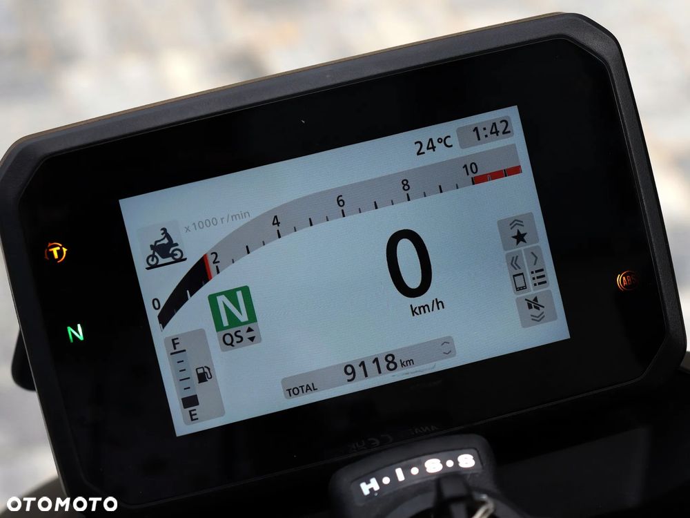 Honda Hornet - 10