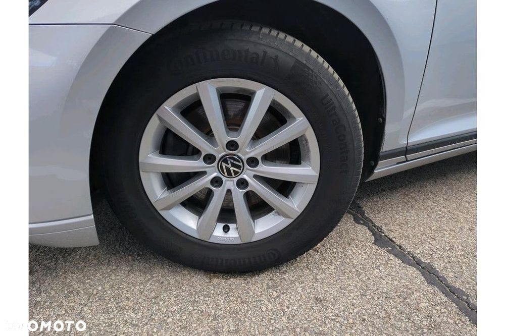 Volkswagen Passat 2.0 TDI EVO Essence - 10