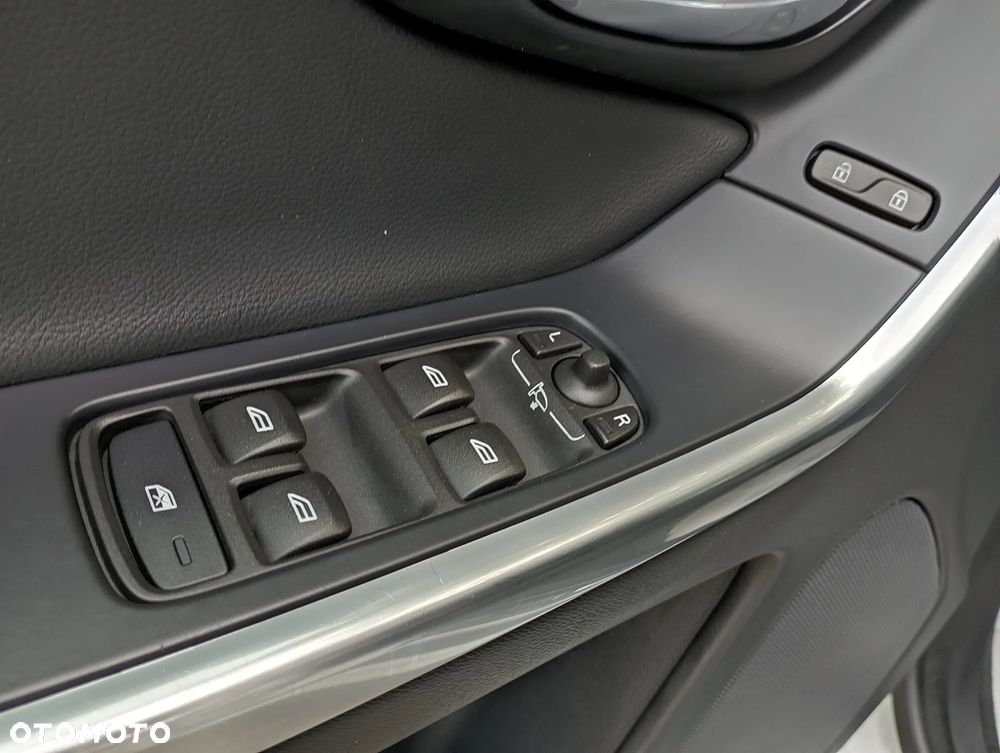 Volvo XC 60 - 31