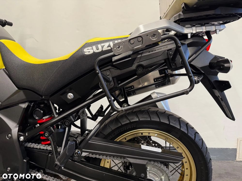 Suzuki V-STROM - 19
