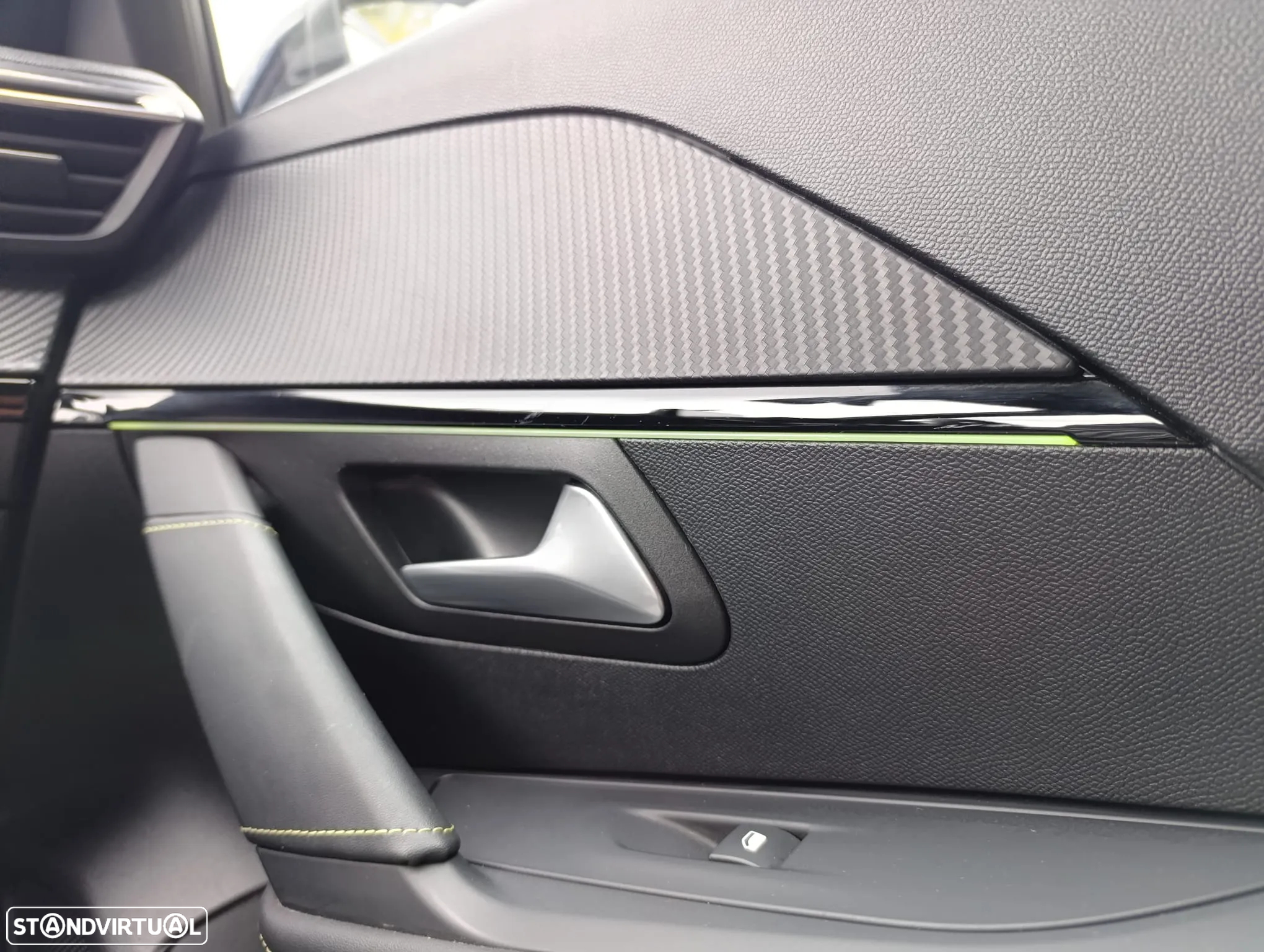 Peugeot e-208 50 kWh GT - 16