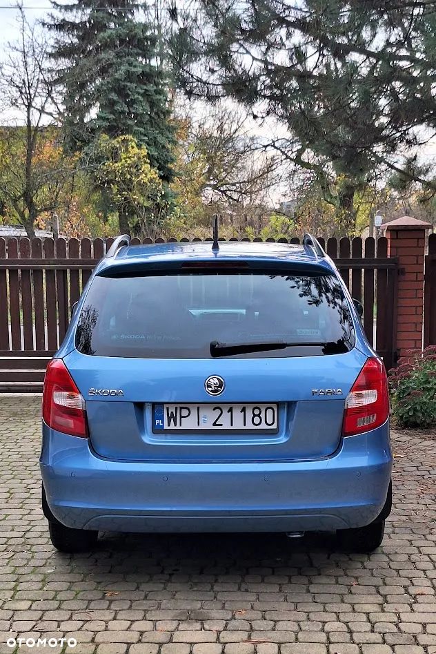 Skoda Fabia 1.4 16V Ambition Plus - 5