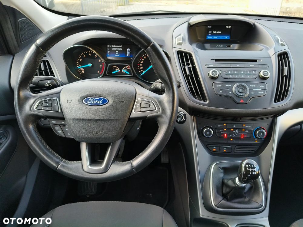 Ford Kuga - 21