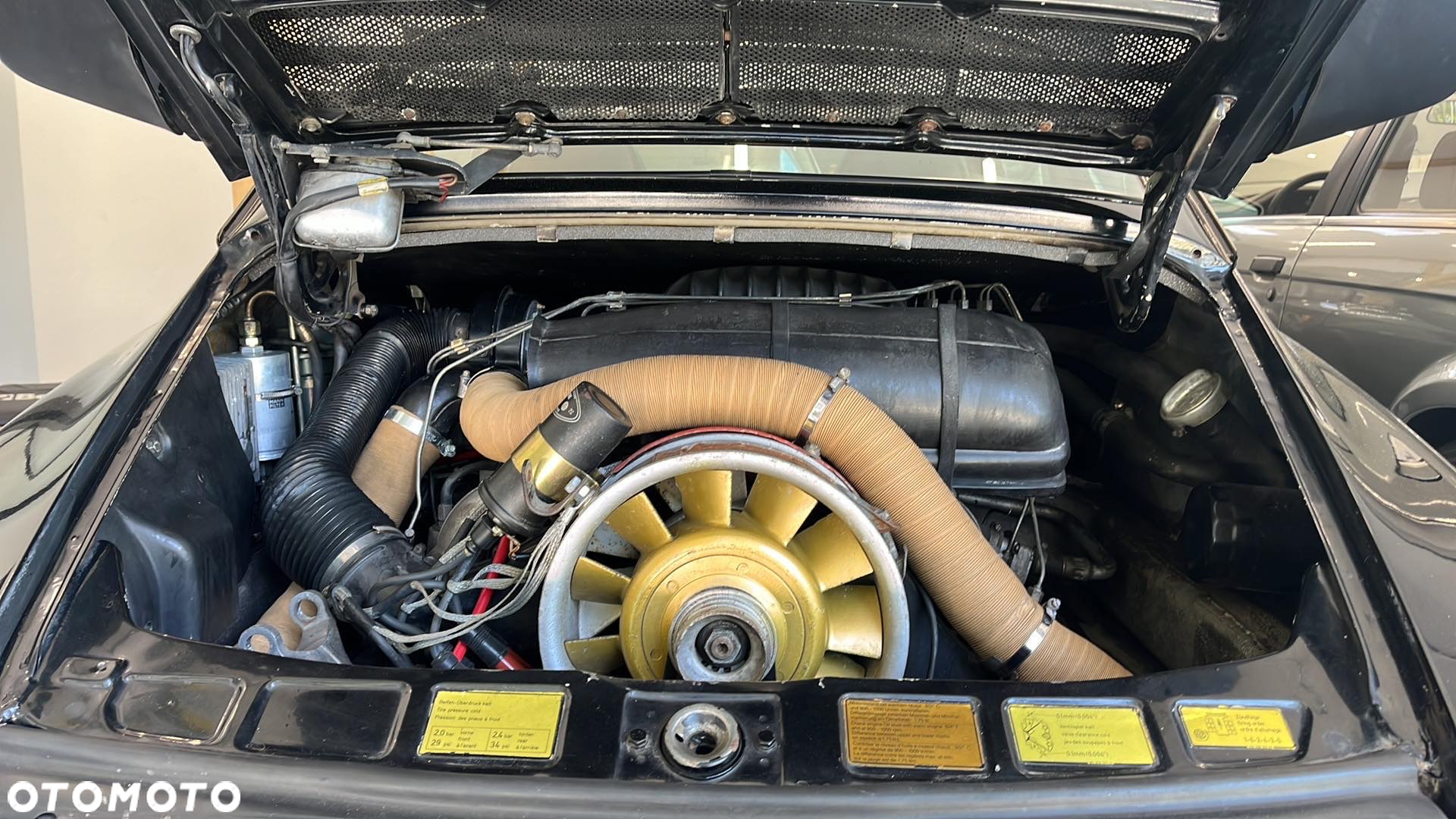 Porsche 911 - 17