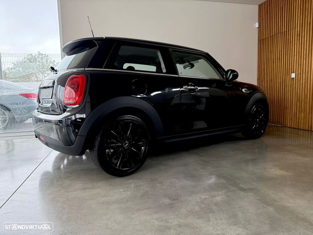 MINI 3 Portas One D - 16