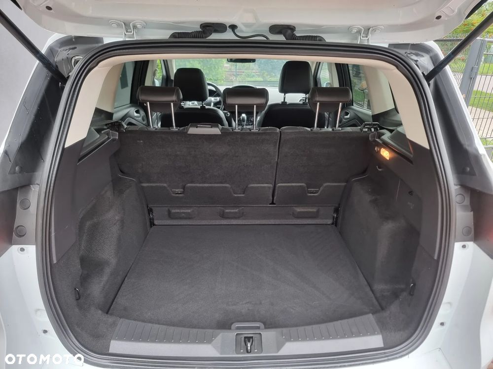 Ford Kuga 2.0 TDCi 4x4 Titanium - 14