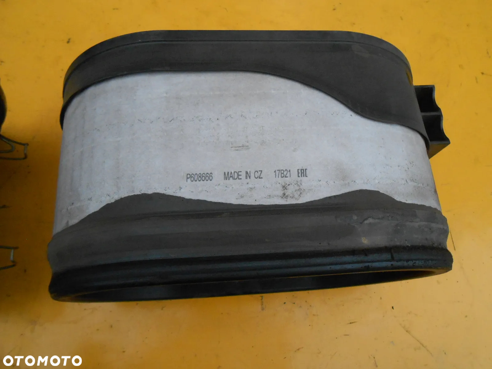Obudowa filtra powietrza McCormick XTX145 TTX230 - 10
