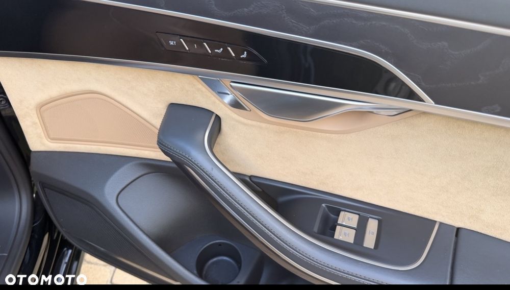 Audi A8 L 55 TFSI mHEV Quattro Tiptr - 10
