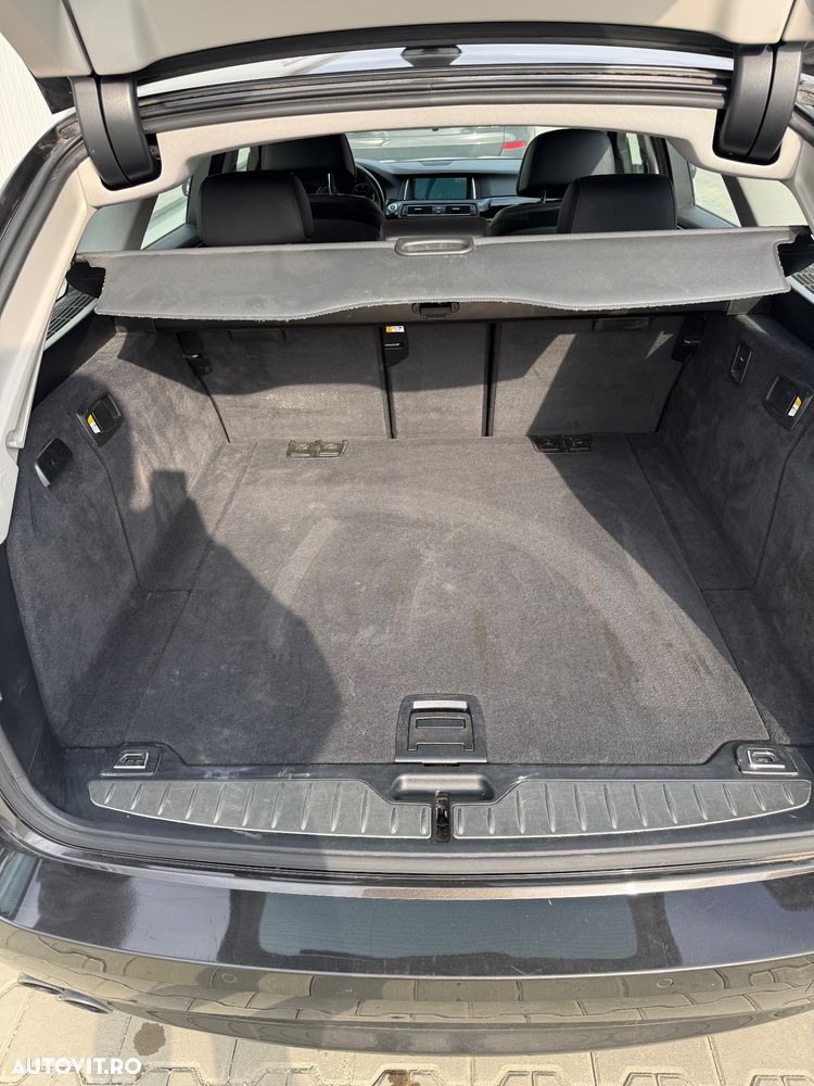 BMW Seria 5 525d Aut. Luxury Line - 9